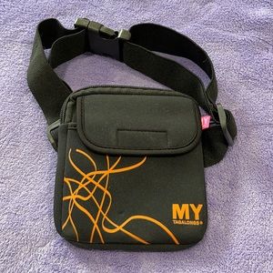 Neoprene belt bag
